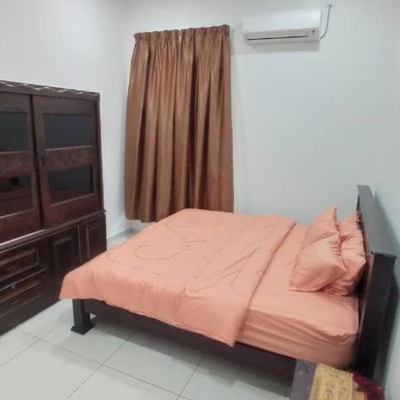 Maryam Homestay Jertih Buitenkant foto