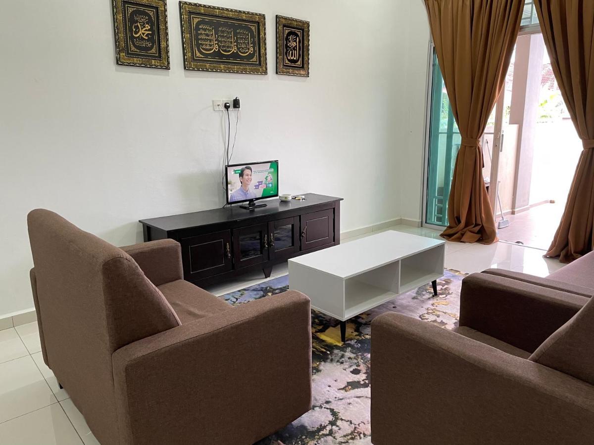 Maryam Homestay Jertih Buitenkant foto