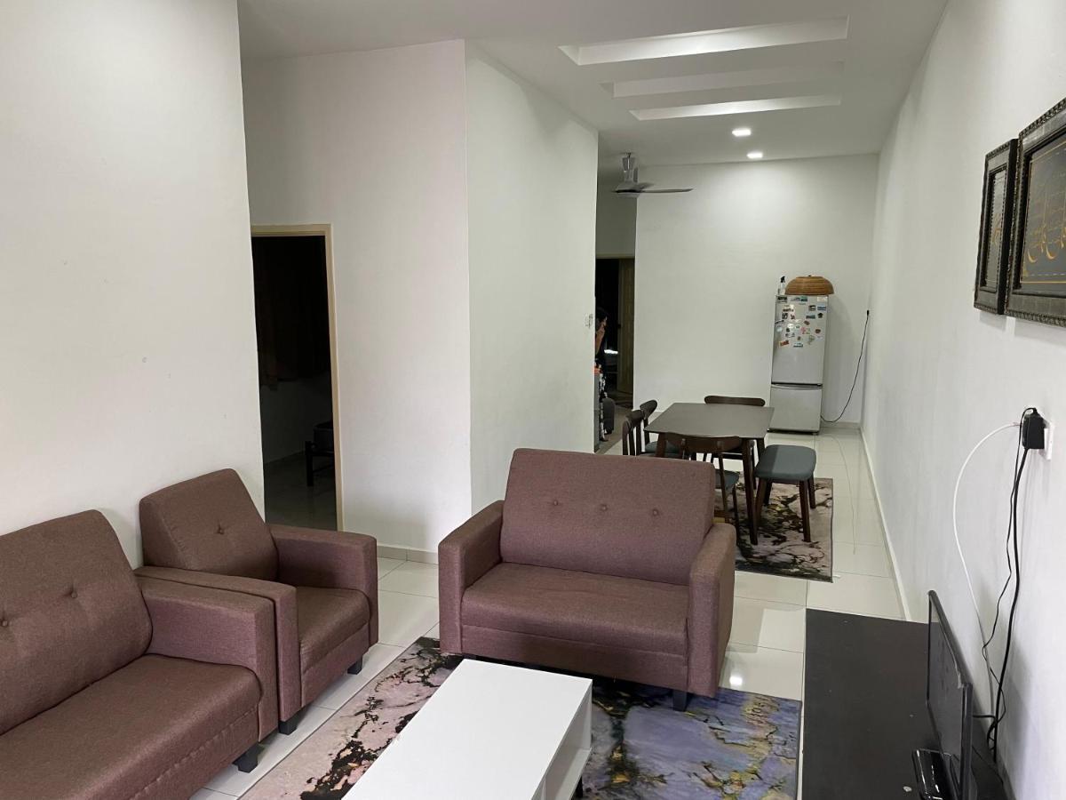 Maryam Homestay Jertih Buitenkant foto
